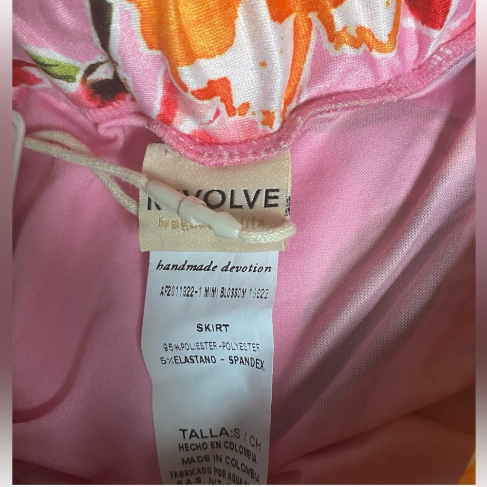 AGUA BENDITA X REVOLVE Mimi Sarong Style Skirt in Pink and Red Blossom NWT - Picture 9 of 9